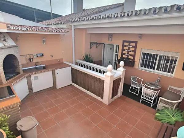 Chalet adosado en calle fuente 29010, 8 thumbnail 2