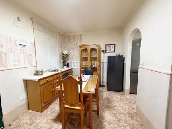 Chalet adosado thumbnail 1