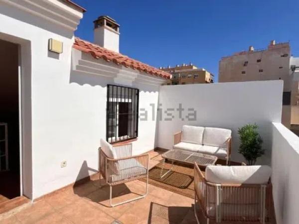 Ático en venta en  Barrio Victoria Eugenia, Málaga photo 2