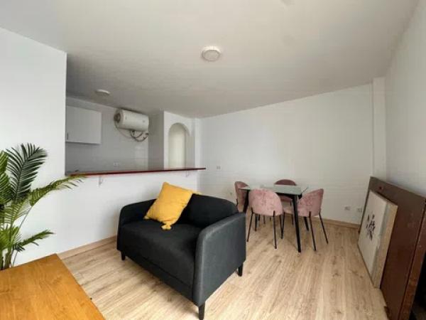 Venta de piso en Calle Sebastián de Eslava, Málaga
 photo 2
