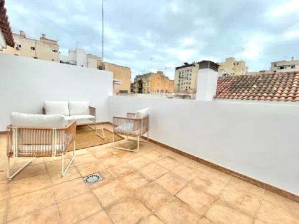Duplex en venta en Barrio Victoria Eugenia, Málaga photo 1