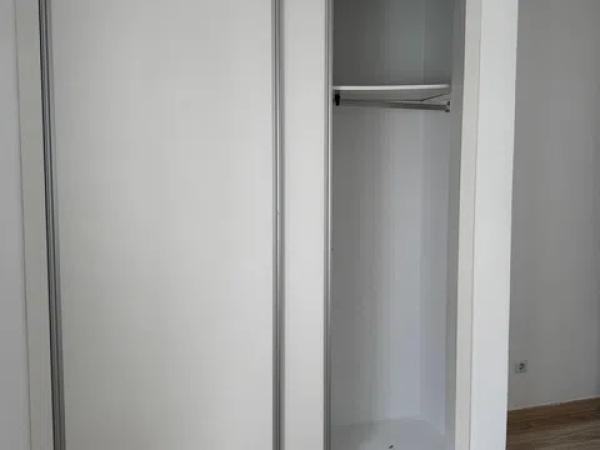 Venta de piso en Barrio Victoria Eugenia, Málaga
 photo 3