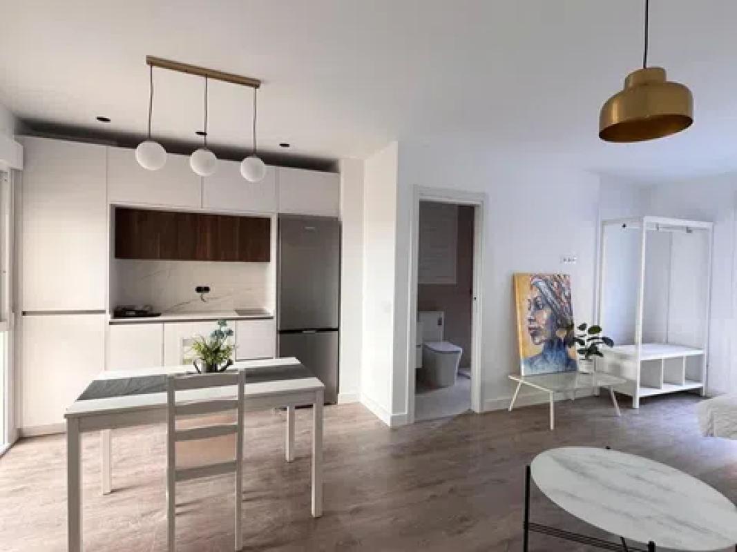 Venta de estudio en Calle Diego de Vergara, Málaga photo 3