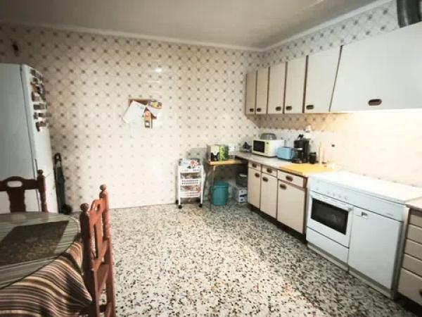 Chalet adosado en calle Pontazgo thumbnail 2