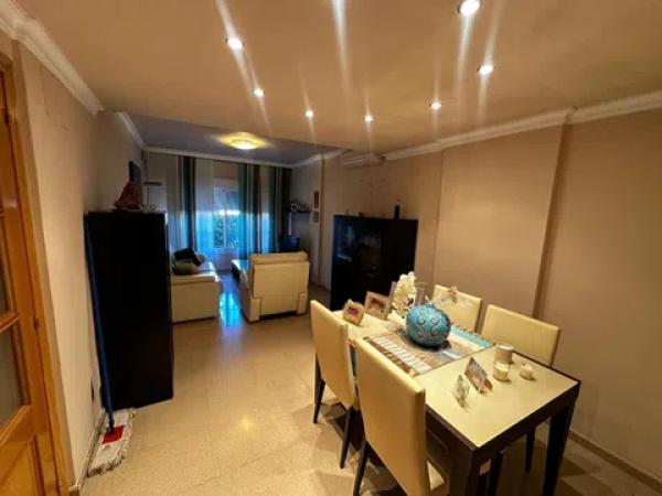 Chalet adosado en calle Flor de Loto thumbnail 1