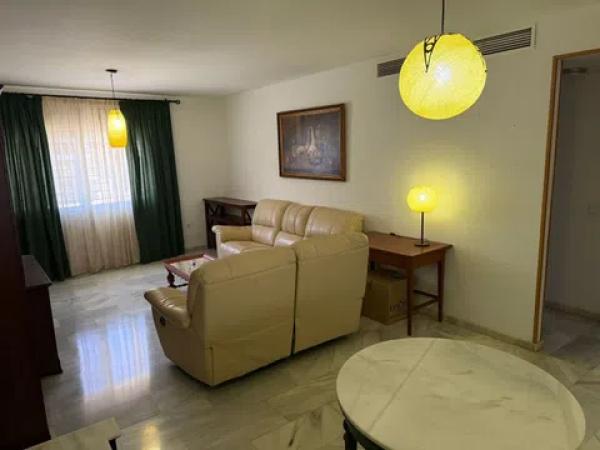 Venta de piso en Calle Castañetero, Málaga
thumbnail 1