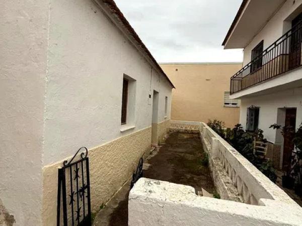 Casa independiente en calle Monte Horeb photo 1