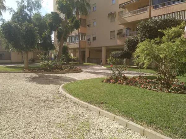 Venta de piso en Avenida de los guindos, 38, Málaga
 photo 4