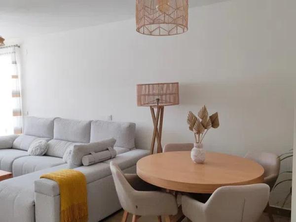 Venta de piso en Calle Catamarán, 1, Málaga
thumbnail 1