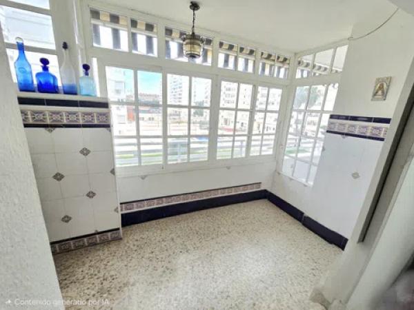 Venta de piso en Calle Victoria Mérida y Piret, 6, Málaga
photo 1