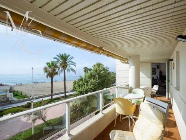 Продажа квартиры на Paseo Marítimo Antonio Banderas, Малага
photo 1