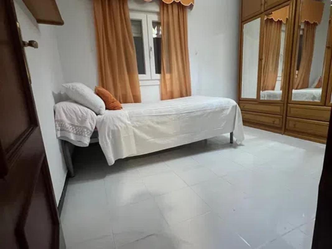 Venta de piso en Barrio Vistafranca, Málaga
photo 4