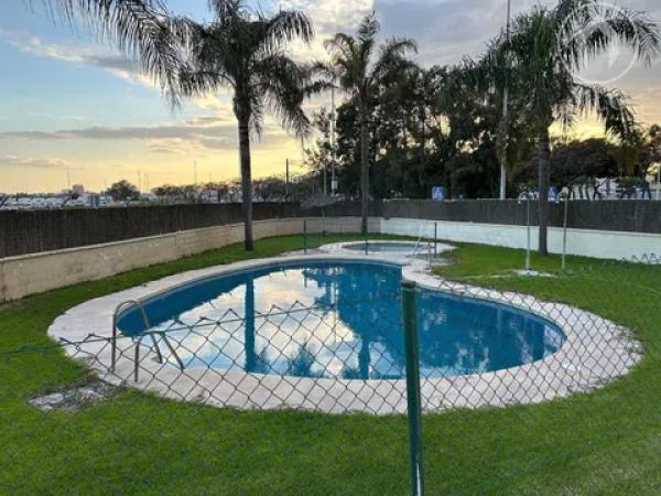 Venta de piso en Calle Dolores Ibárruri, Málaga
thumbnail 2