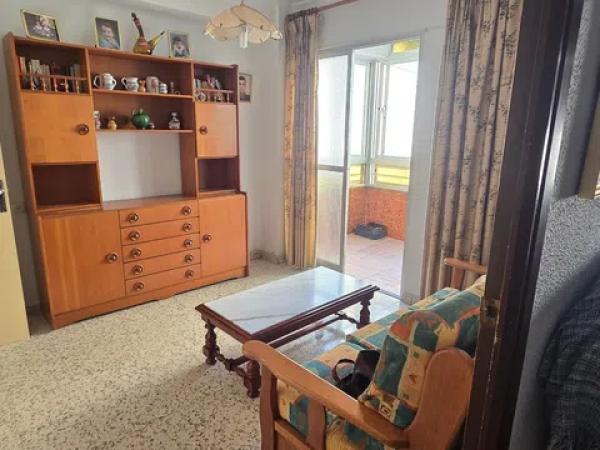 Venta de piso en BARRIO LOS MILLONES, 10, Málaga
photo 1