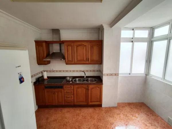Venta de piso en Barrio Los Castillejos - La Trinidad, Málaga
 photo 4