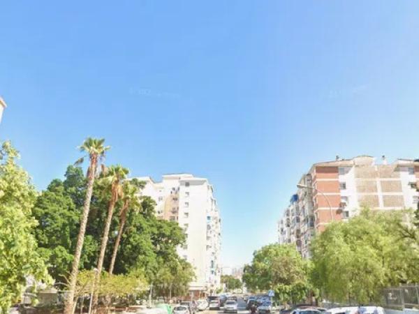 Продажа квартиры на Calle Alcalde Joaquín Alonso, Малага
photo 1