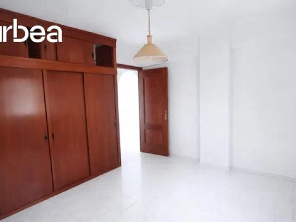 Sale of flat in Calle Goya, Málaga
 photo 1