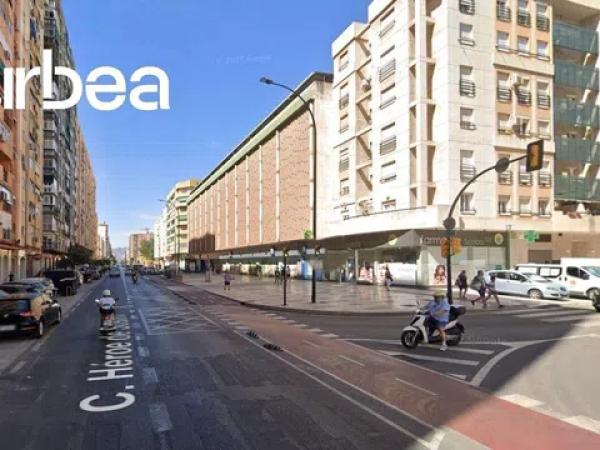 Sale of flat in Calle Goya, Málaga
 photo 3