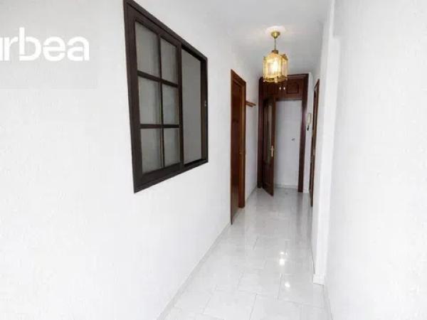 Sale of flat in Calle Goya, Málaga
 photo 4