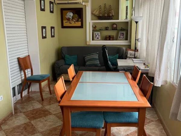 Venta de piso en Calle Guillermo Carrera Rubio, 12, Málaga
thumbnail 2