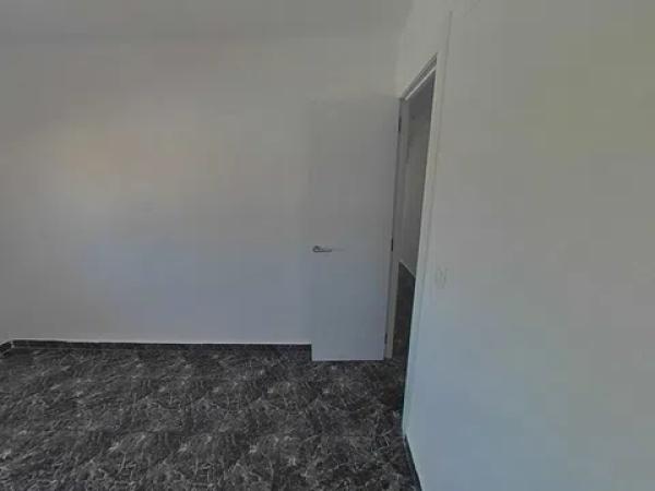Venta de piso en Calle Cortijo de Echarte, Málaga
thumbnail 1