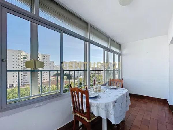 Sale of flat in Calle Albertillas, Málaga
 photo 3