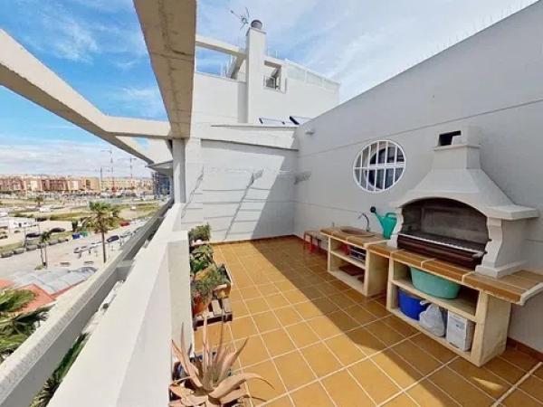 Duplex en venta en Paseo Ibérico, Málaga thumbnail 2