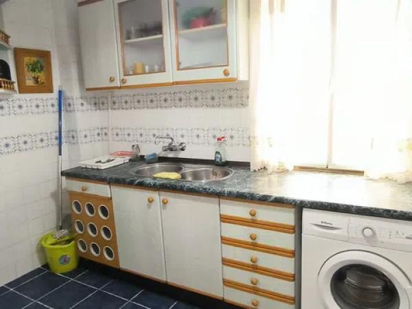 Sale of flat in Barrio Vistafranca, Málaga
 photo 1