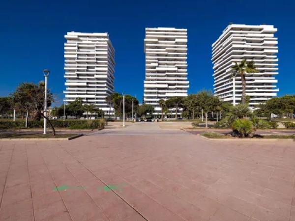 Venta de piso en Calle Pacífico, Málaga
thumbnail 2