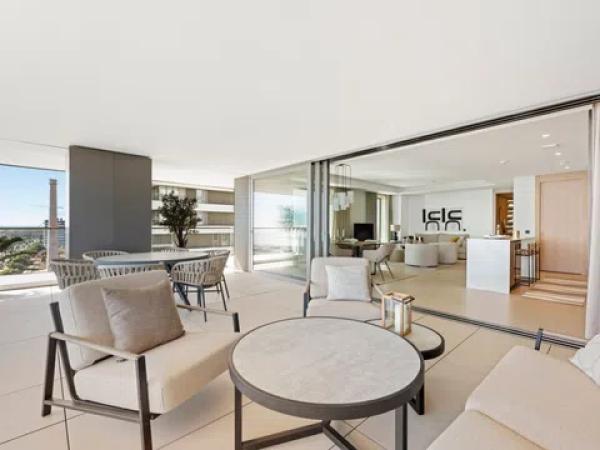 Venta de piso en Barrio Pacífico, Málaga
thumbnail 1