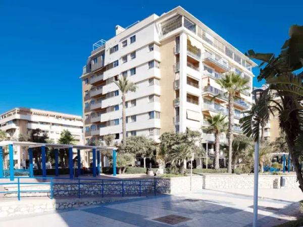 Venta de piso en Calle Pacífico, Málaga
photo 1