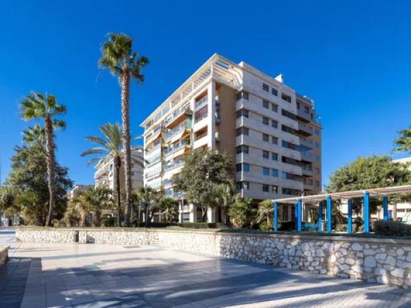 Venta de piso en Calle Pacífico, Málaga
thumbnail 2