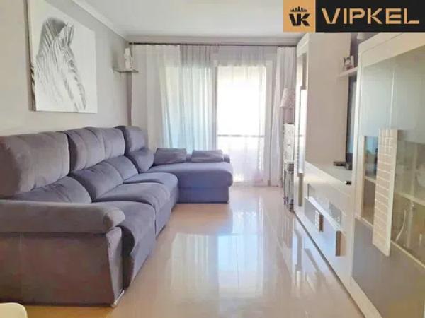 Venta de piso en Calle Diego de Ágreda, Málaga
thumbnail 1