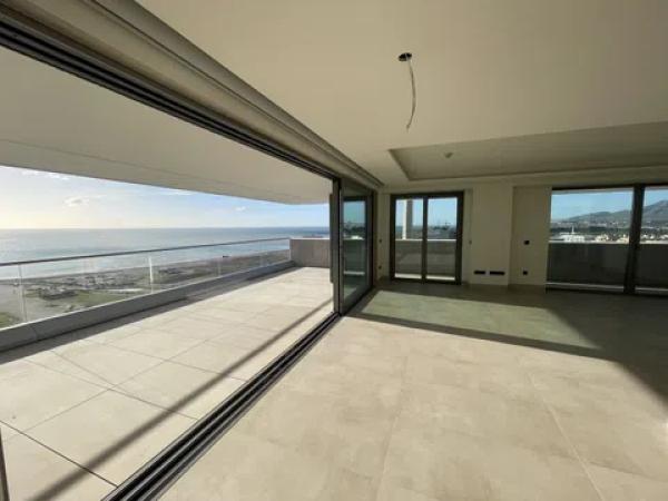 Venta de piso en Calle Pacífico, 100, Málaga
photo 1