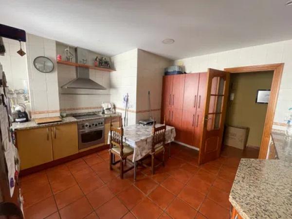 Sale of flat in Avenida de Sor Teresa Prat, Málaga
 photo 1