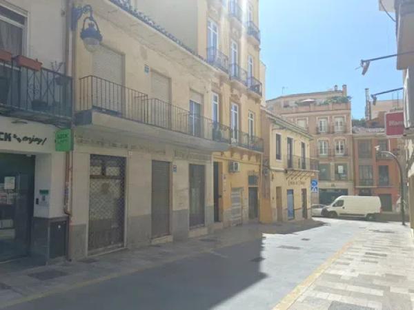 Chalet adosado en calle Carretería photo 1