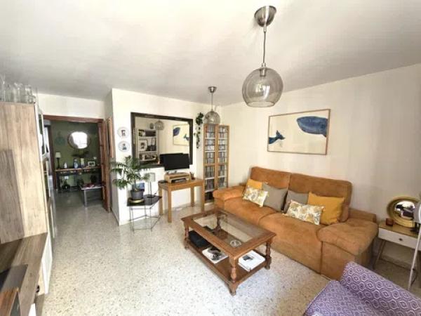 Venta de piso en Calle Picacho, 9, Málaga
thumbnail 1