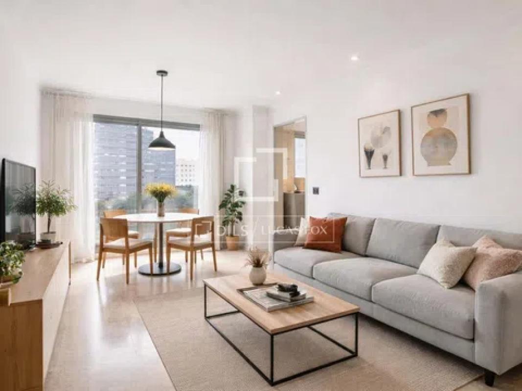 Sale of apartment in Calle Mendívil, Málaga
 photo 3