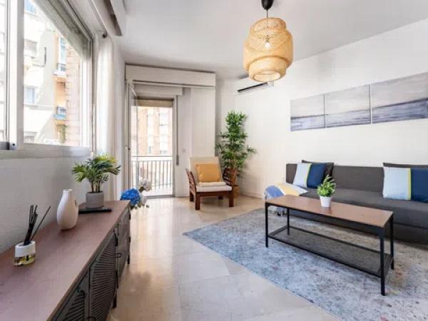 Sale of flat in Calle Peso de la Harina, 28, Málaga
 photo 3