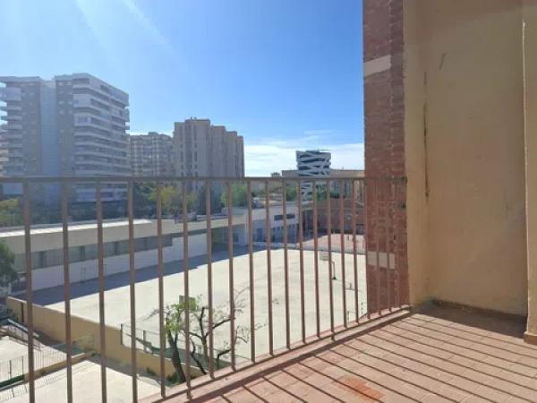 Продажа квартиры на Barrio Perchel norte, Малага
photo 1
