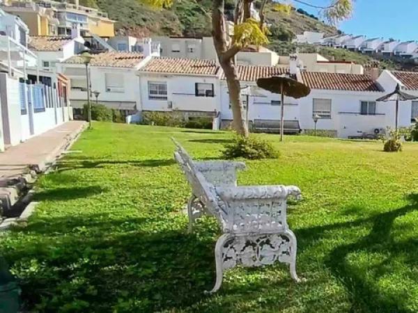 Chalet adosado photo 3