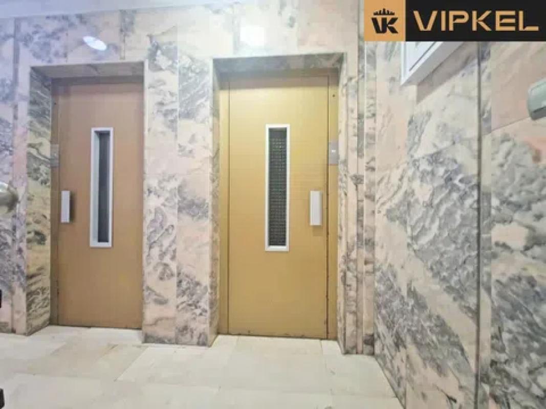 Sale of apartment in Calle Mauricio Moro Pareto s/n, Málaga
photo 3