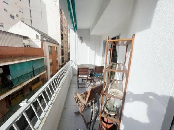 Продажа квартиры на Barrio La Trinidad, Малага
thumbnail 3