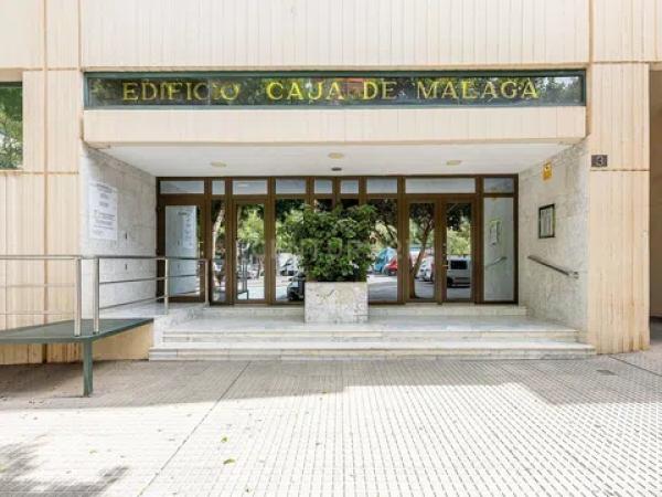 Продажа квартиры на Calle Compositor Lehmberg Ruiz, 3, Малага
 photo 4