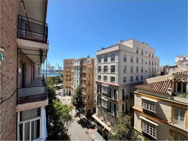 Продажа квартиры на Barrio Ensanche Centro - Soho, Малага
thumbnail 2