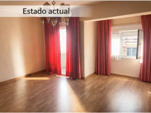Venta de piso en Barrio Conde de Ureña, Málaga
thumbnail 1
