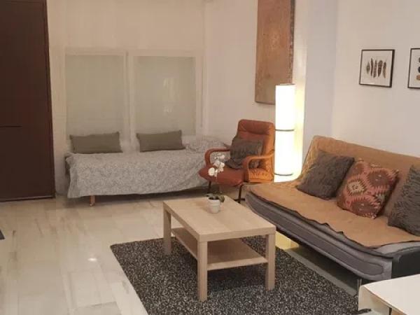 Estudio en venta en Pasaje Noblejas, Málaga photo 2