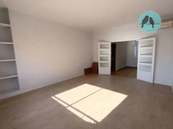 Sale of flat in CL DUQUESA DE PARCENT, Málaga
 photo 1