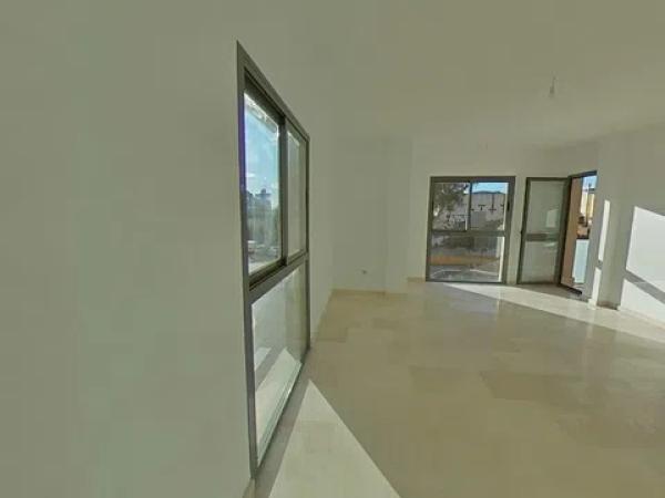Venta de piso en Calle Espirea, Málaga
photo 1