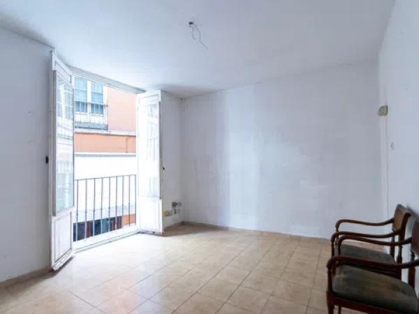 Продажа квартиры на Calle Cortina del Muelle s/n, Малага
photo 1